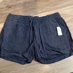 Old Navy High Waist Navy Striped Shorts